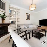 Apartmán Perfect Location 3 Bedrooms 2 Bath, Parking, Pool *